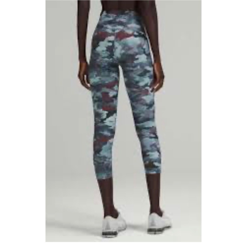 Lululemon High Rise Camo Leggings Size 2 Gray Blue Burgundy Yoga Athletic
